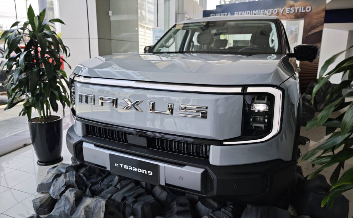 Pick up Maxus e Terron 9 frente