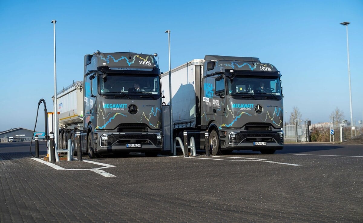 Prueba de resistencia de carga de megavatios en largas distancias: Mercedes-Benz Trucks envía el eActros 600 desde Alemania a Suecia 2 Prueba eActros 600 el camion