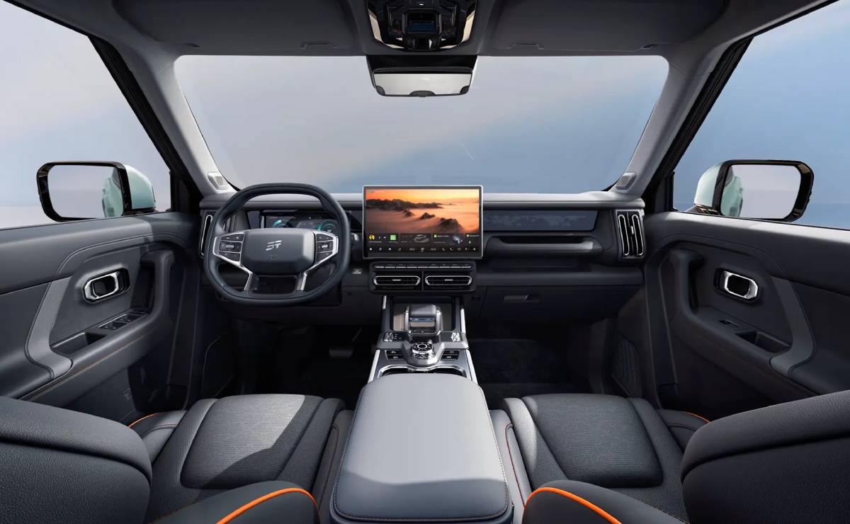 346 CV y buen precio: se presentó un nuevo SUV para competir contra Ford Territory 6 SUV Jetour T1 i DM interior