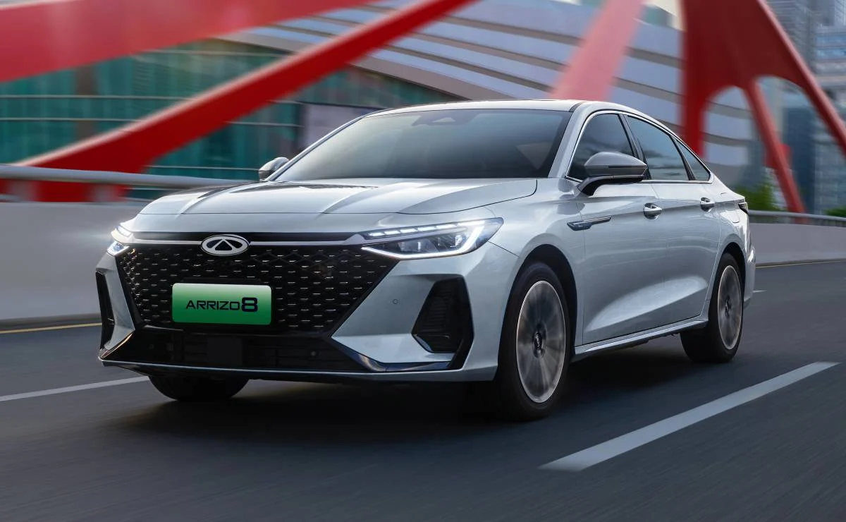 Sedan Chery Arrizo 8 accion 1