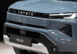 Toyota Hilux BEV teaser 1