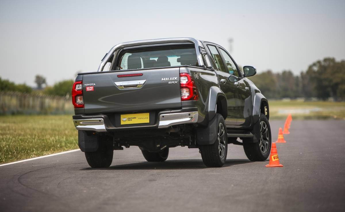 Toyota cerró el 2025 con récords en producción y ventas: Hilux, la pick up más vendida 3 Toyota