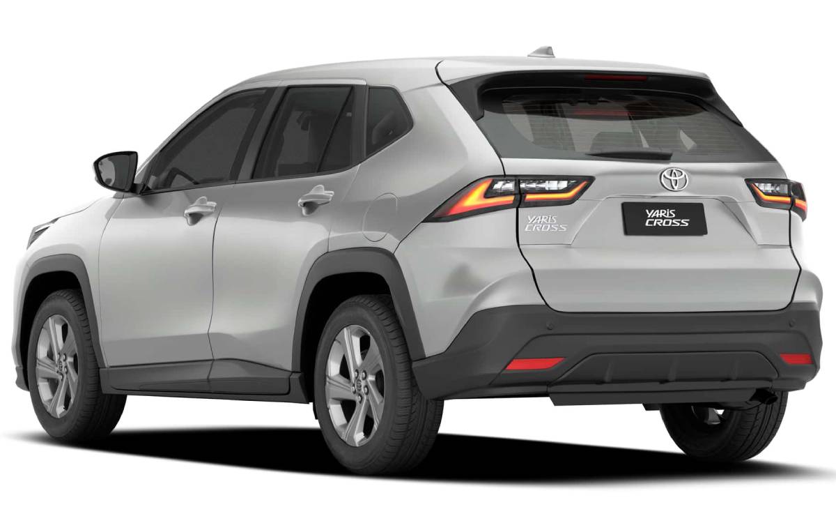 El Toyota Yaris Cross y una nueva versión entrada de gama con un precio más accesible 5 Toyota Yaris Cross XR trasera
