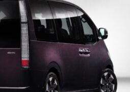 minivan hyundai staria 4