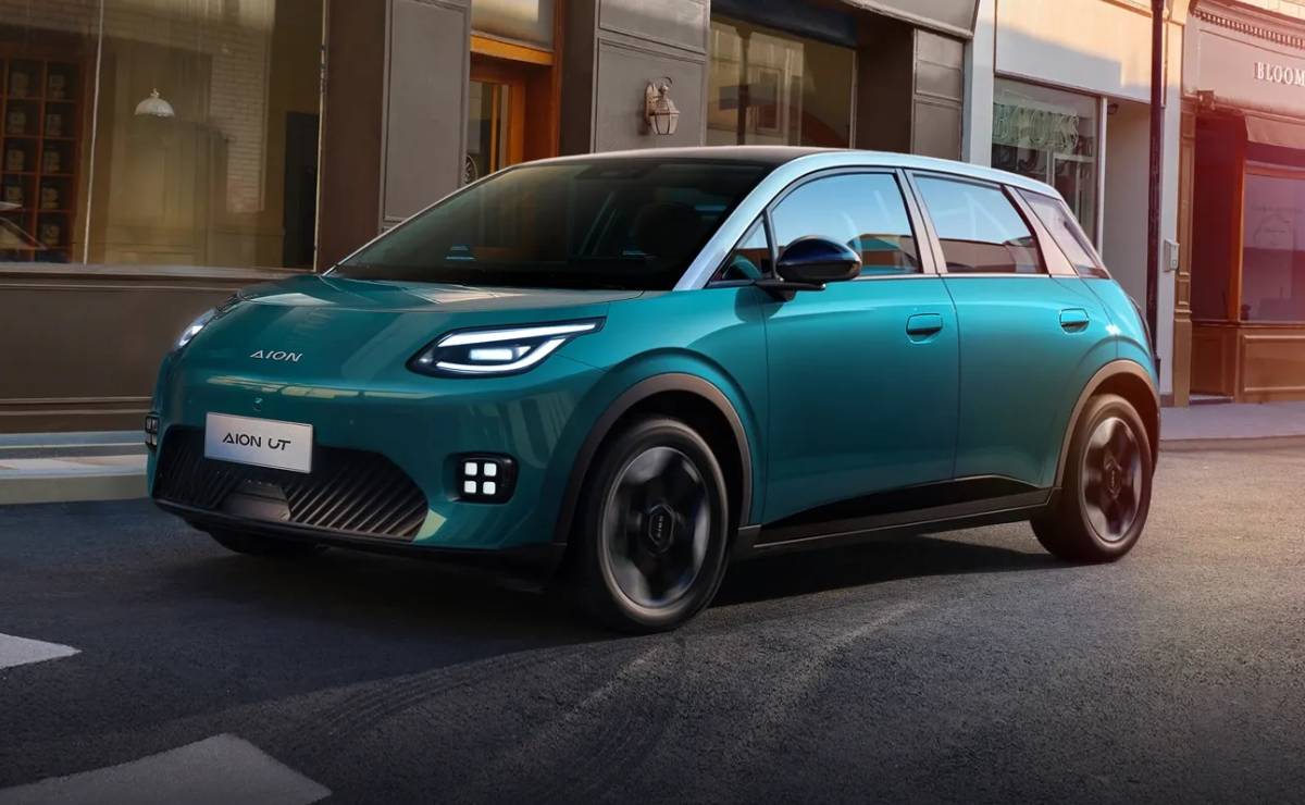 Auto electrico GAC AION UT accion