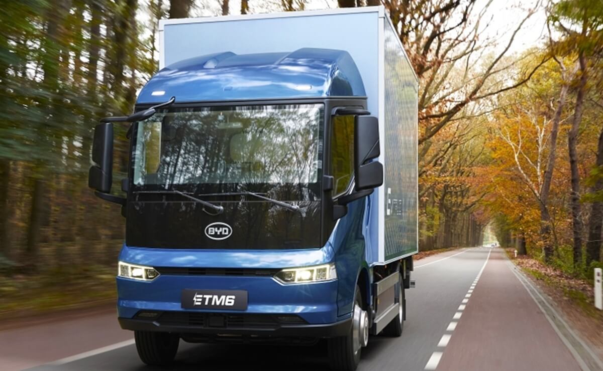 BYD ya ofrece su primer camión eléctrico: ¿qué ofrece para ser el número 1 de los pesados? 1 BYD ETM6, el camión eléctrico