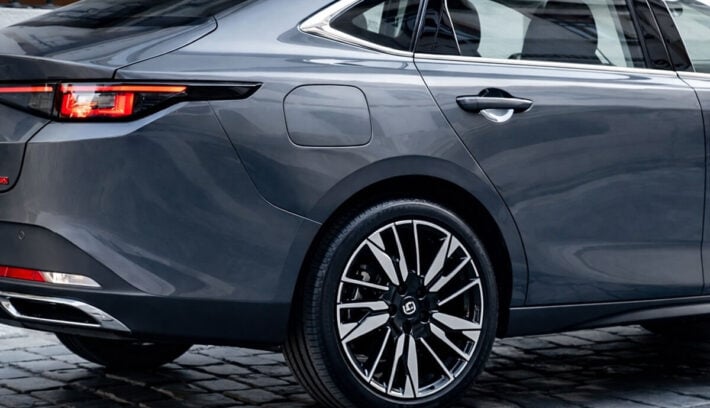 Eado Plus iDD, el sedán de Changan