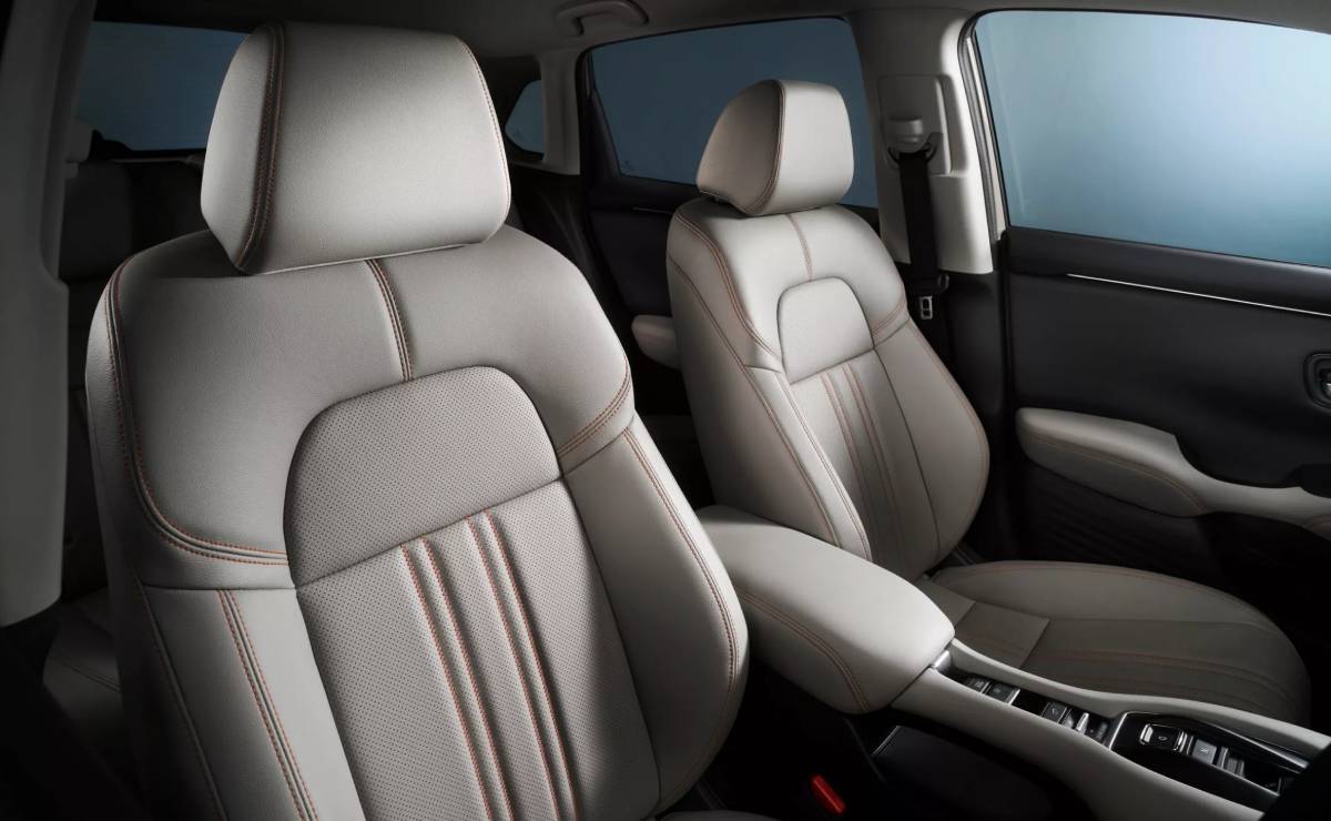 Honda ZR V 2026 Cross Touring interior