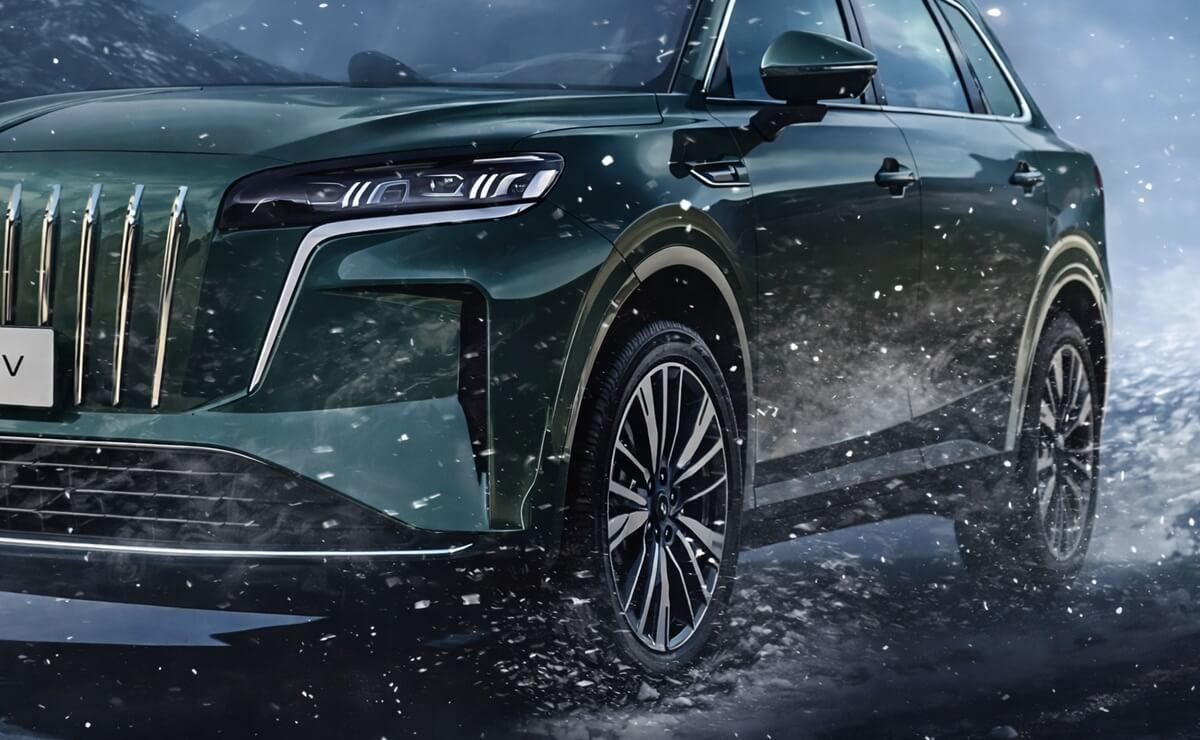 500 CV, 2327 km de autonomía y por 25000 dólares: el SUV socio de Volkswagen que bate récords 1 Hongqi Hs6 PHEV, el SUV con récord de potencia y autonomía
