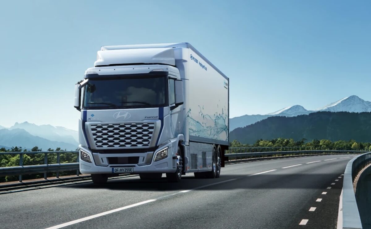 ¿Ahora sí? Hyundai lanzará un nuevo camión que promete romper el mercado 4 Hyundai XCIENT Fuel Cell camion a hidrogeno