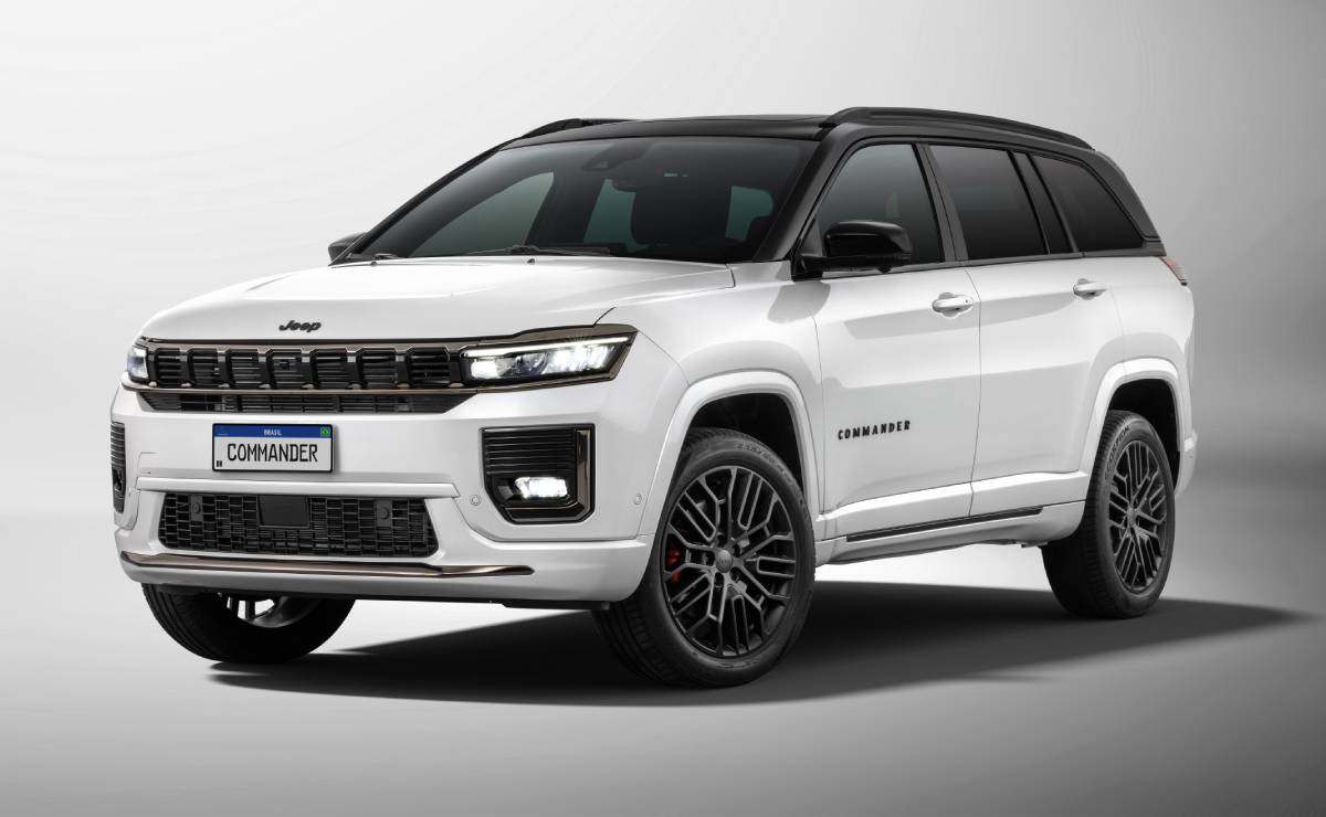 Jeep Commander Blackhawk 2026 frente