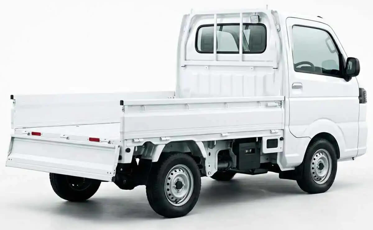 Este camión deriva de un Nissan y se renueva para ser el mejor del segmento: ¿qué cambios trae? 3 Mazda Scrum 2026 perfil