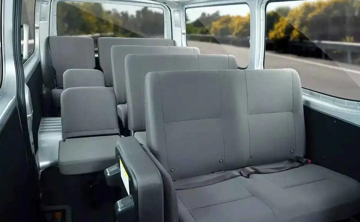 Mitsubishi Versa Van interior