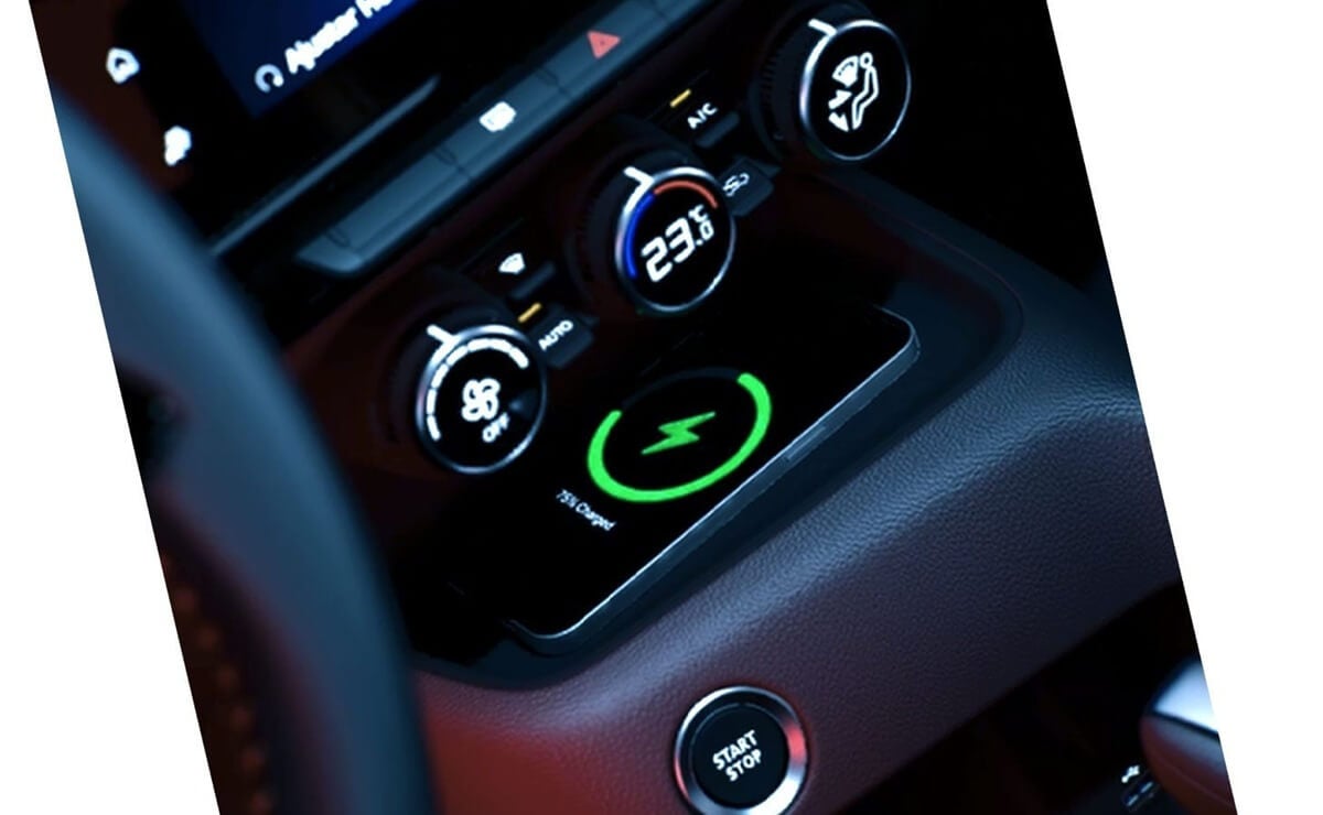 Nissan Magnite Dark Armour interior