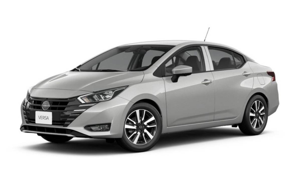 Nissan Versa Advance 2