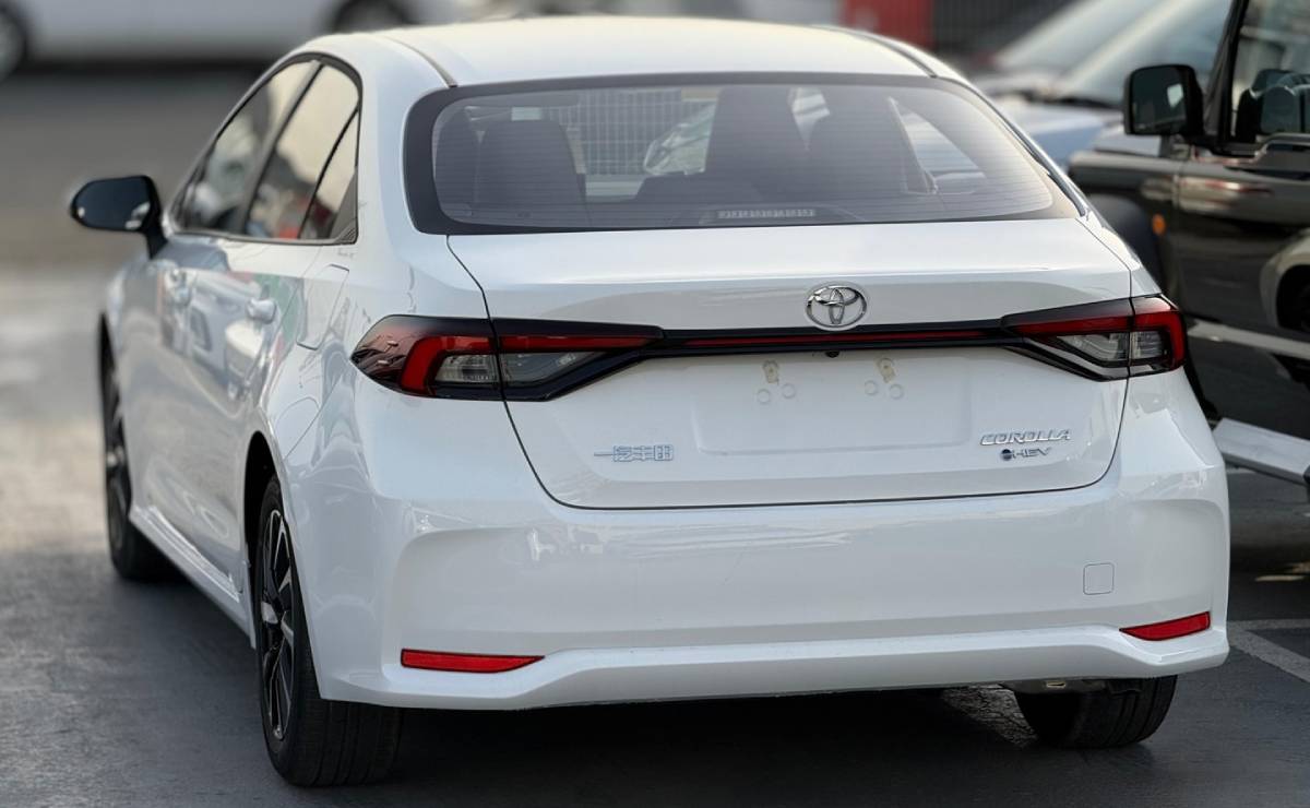 Nuevo Toyota Corolla trasera