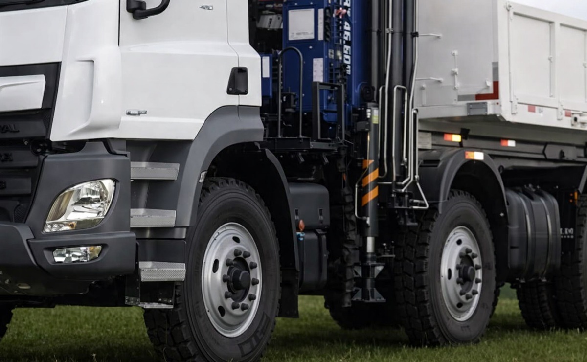 DAF Camiones desarrolla el CF Minería 8×4 2 en 1: ¿qué ofrece diferente? 1 CF Mineração 8x4 de DAF Camiones