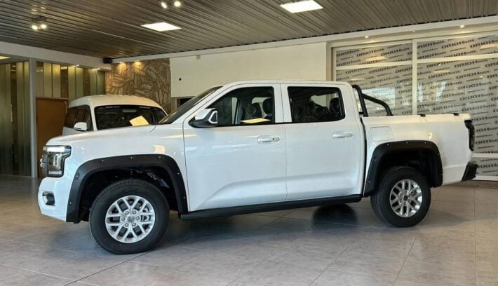 Pick up JMC Grand Avenue perfil