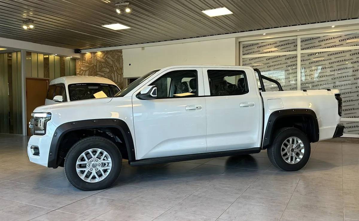 Pick up JMC Grand Avenue perfil