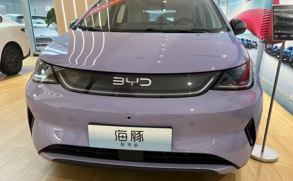 BYD renueva su auto más barato: nuevo diseño, mayor potencia y cambios claves en su propuesta 6 BYD Dolphin 2027 trompa