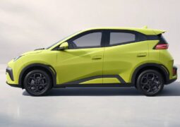 BYD Dolphin mini perfil