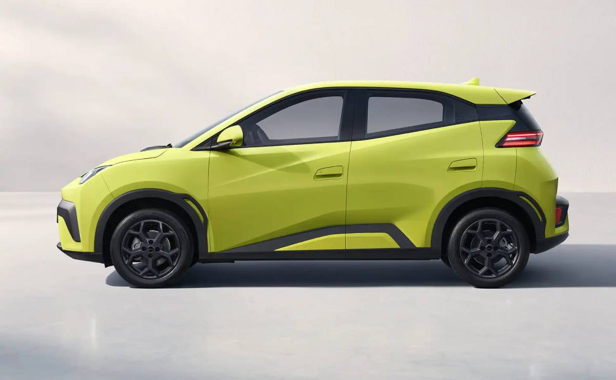 BYD Dolphin mini perfil