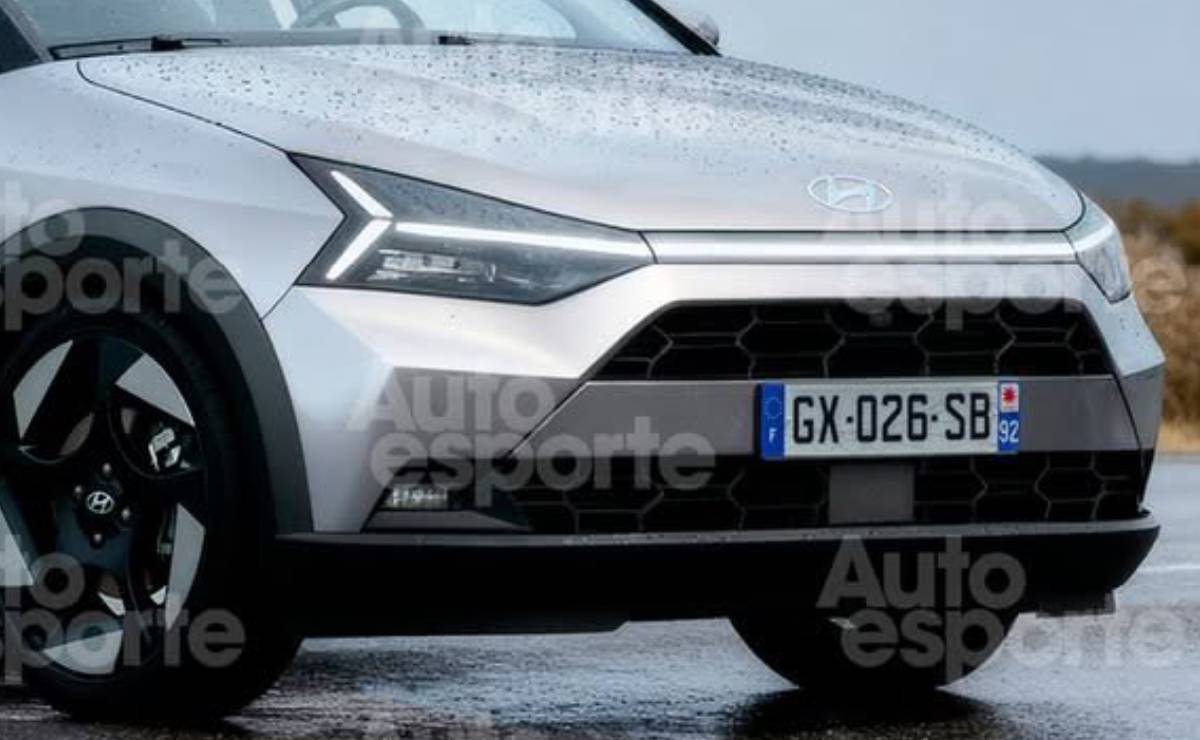 Crossover Hyundai i20 teaser