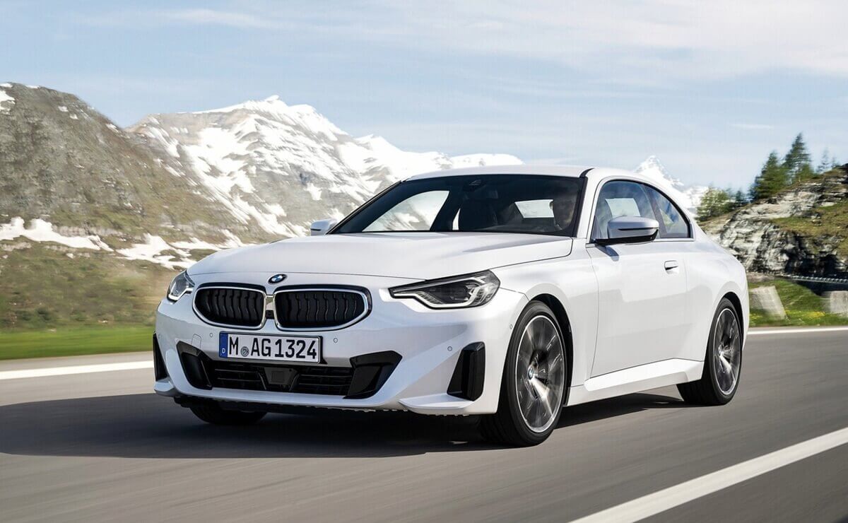 Honda lanzó un renovado modelo con motor de Civic que cuesta como un BMW: ¿vale la pena? 4 El BMW al que se asemeja