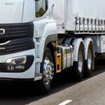 Eléctrico, con capacidades notables y récord de eficiencia: Mercedes lanzó un nuevo camión 2 Imagen relacionada