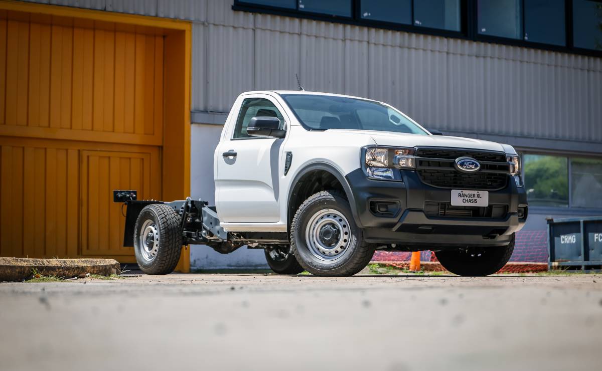 Ford Ranger lanzamiento cabina chasis