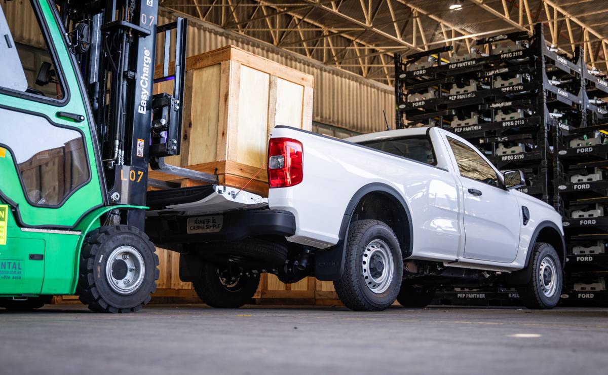 Ford Ranger lanzamiento cabina simple