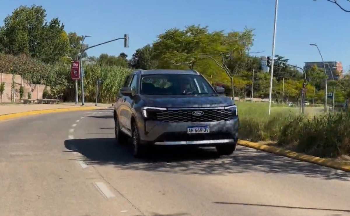 Ford Territory híbrida
