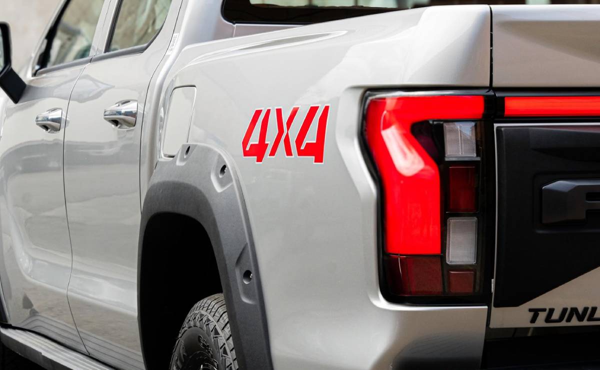 Foton Tunland V7 trasera