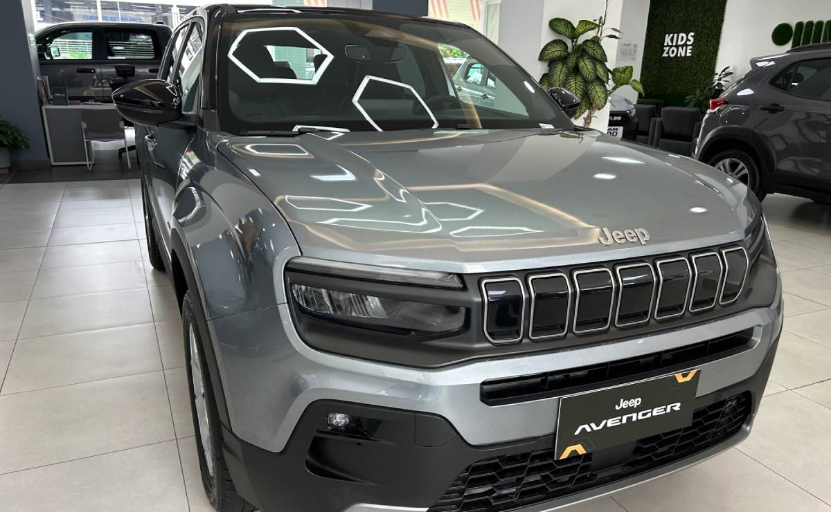 Jeep Avenger frente 2