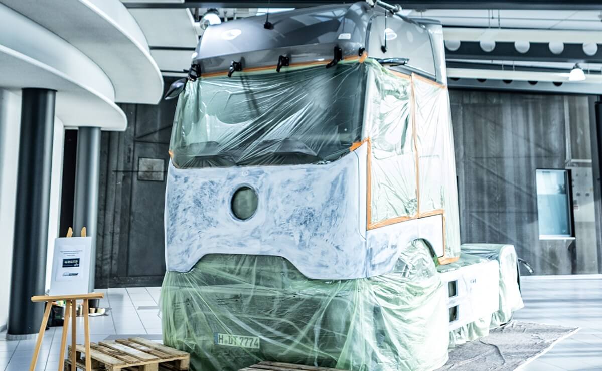 Mercedes-Benz presentará el Actros L Art Edition, el camión considerado el arte de la ruta 3 Mercedes Benz Actros L Art Edition