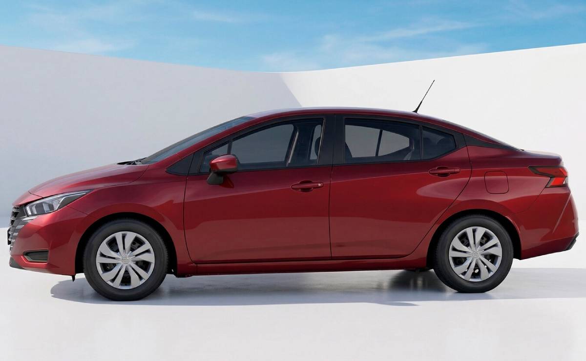 Nissan lanzó su “nuevo” sedán más barato en este importante mercado 6 Nissan V Drive 2026 perfil 1