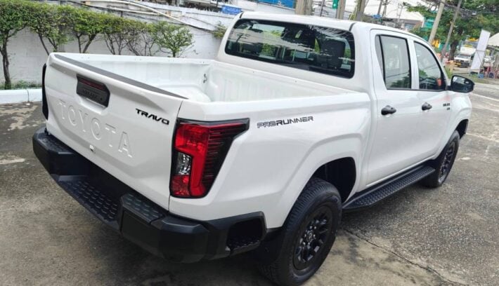 Nueva Toyota Hilux Prerunner trasera