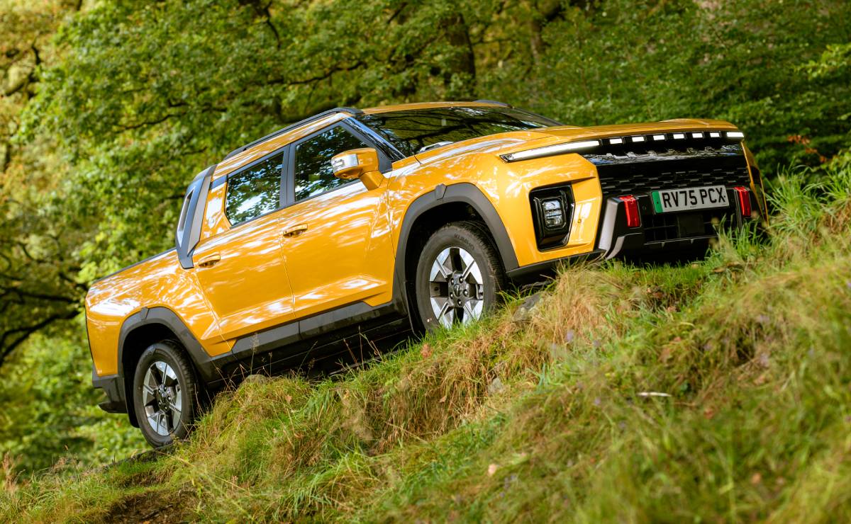 Pick up KGM Musso EV accion