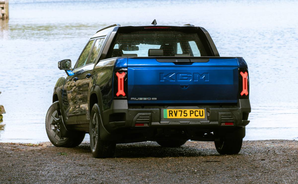 Pick up KGM Musso EV trasera 1