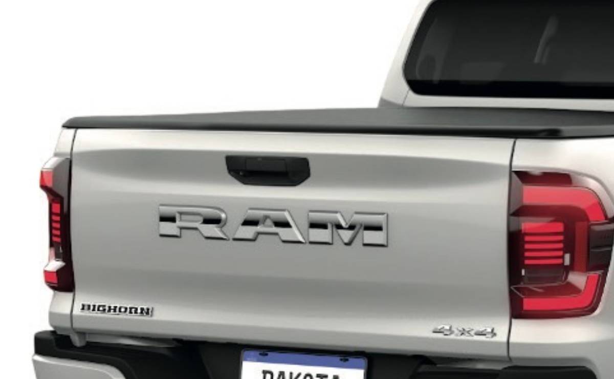 RAM Dakota Big Horn teaser