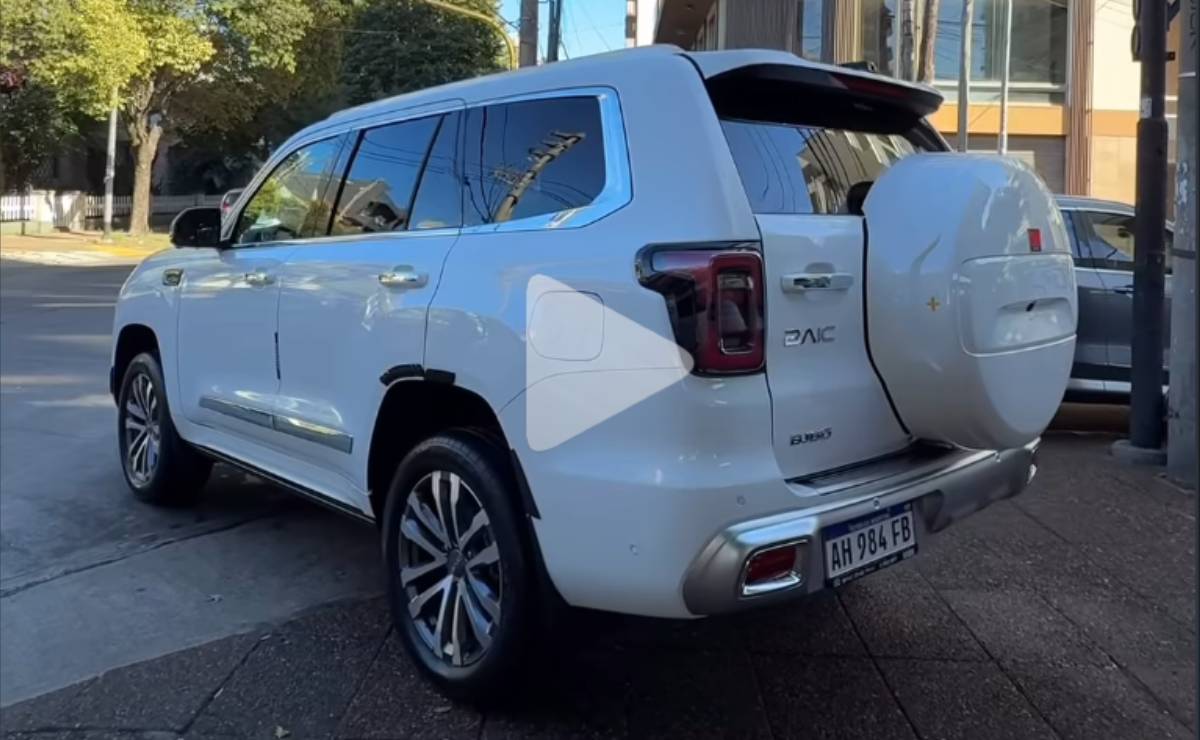 BAIC BJ60: El SUV Chino que Desafía al Ford Everest con Precio y Equipamiento