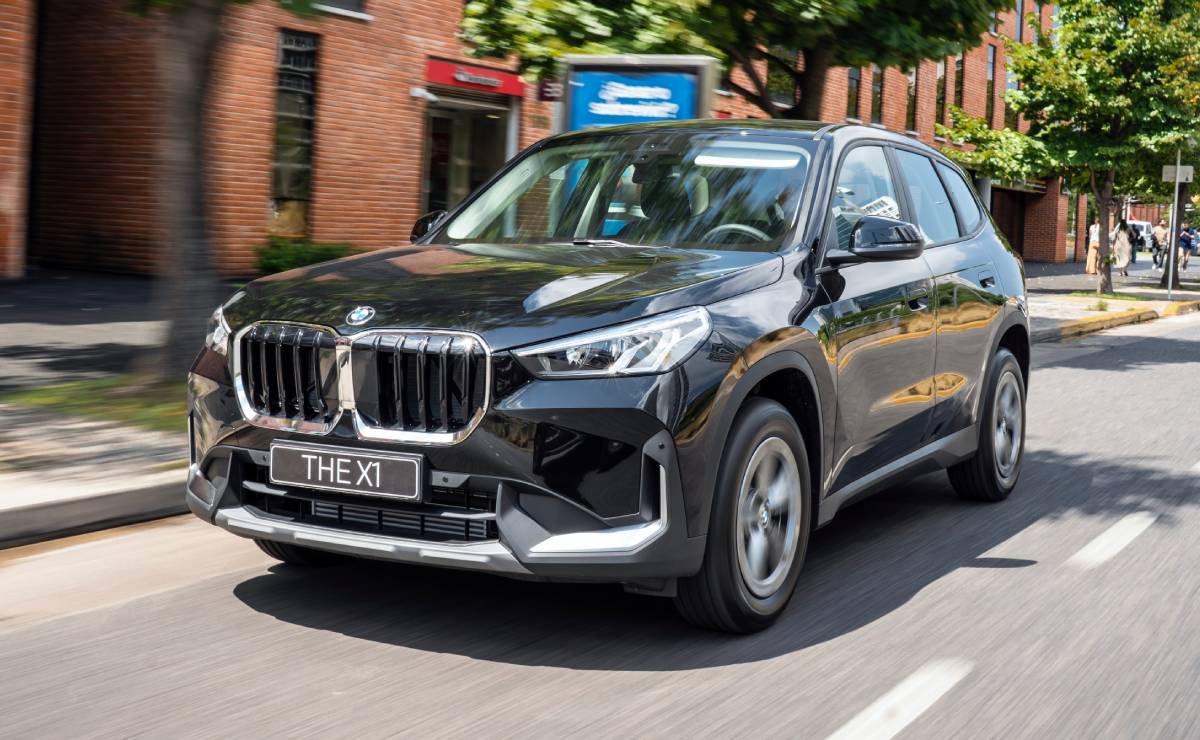 SUV BMW X1 lanzamiento accion 1