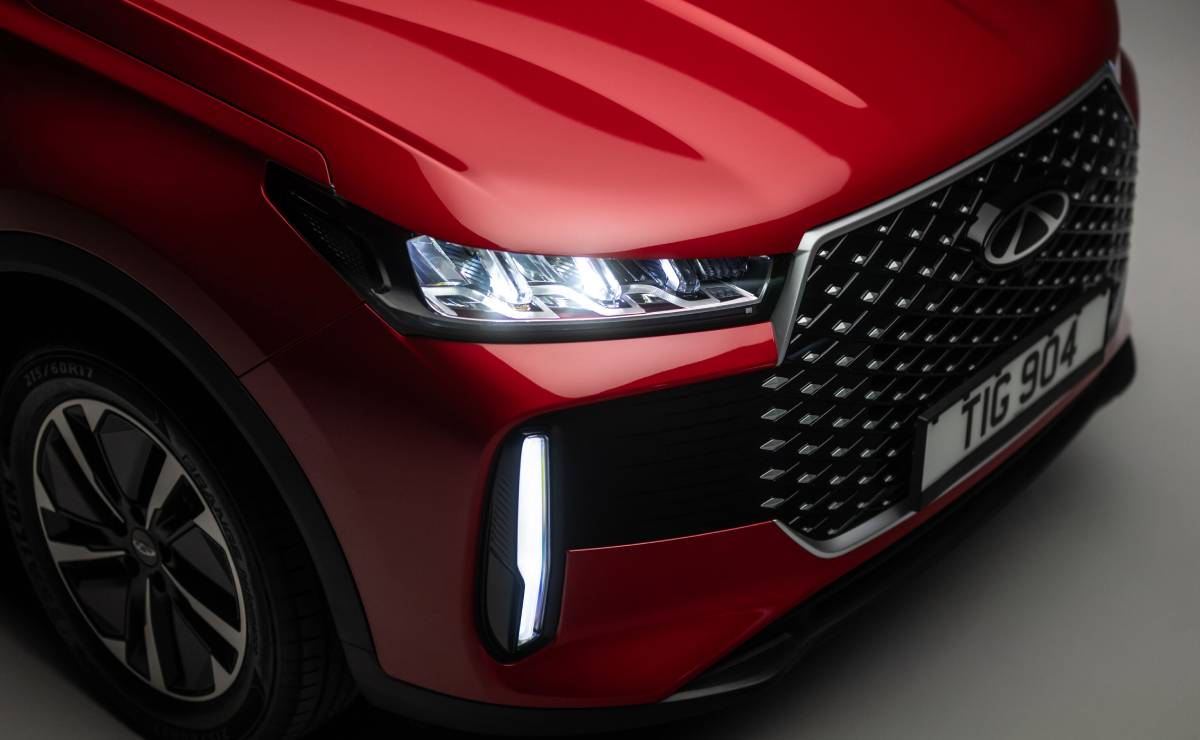 Más de 200 CV, barato y con un buen equipamiento: el SUV que busca liderar el segmento 1 SUV Chery Tiggo 4 CSH teaser