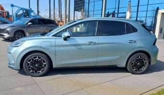 SUV MG4 Urban perfil