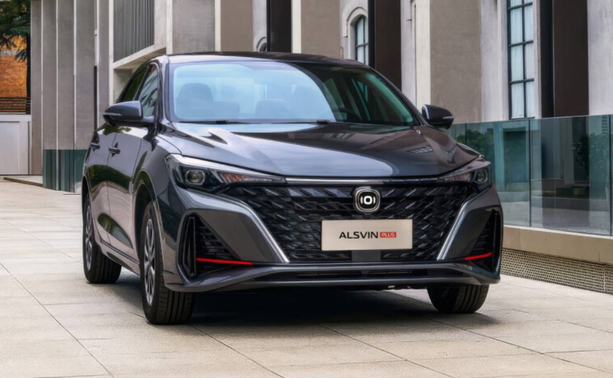 Sedan Changan Alsvin Plus trompa