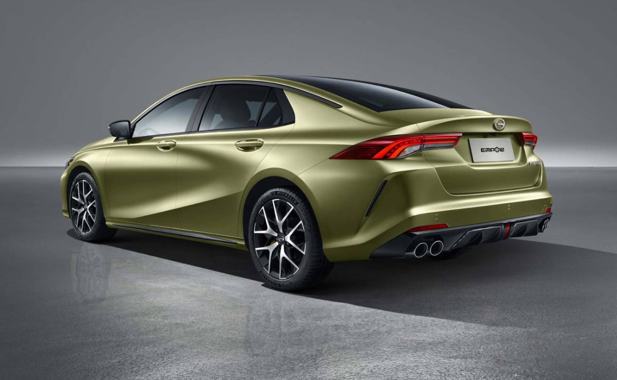 Sedan GAC Empow trasera
