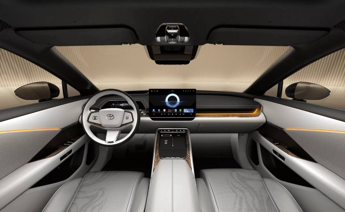 Sedan Toyota BZ7 interior