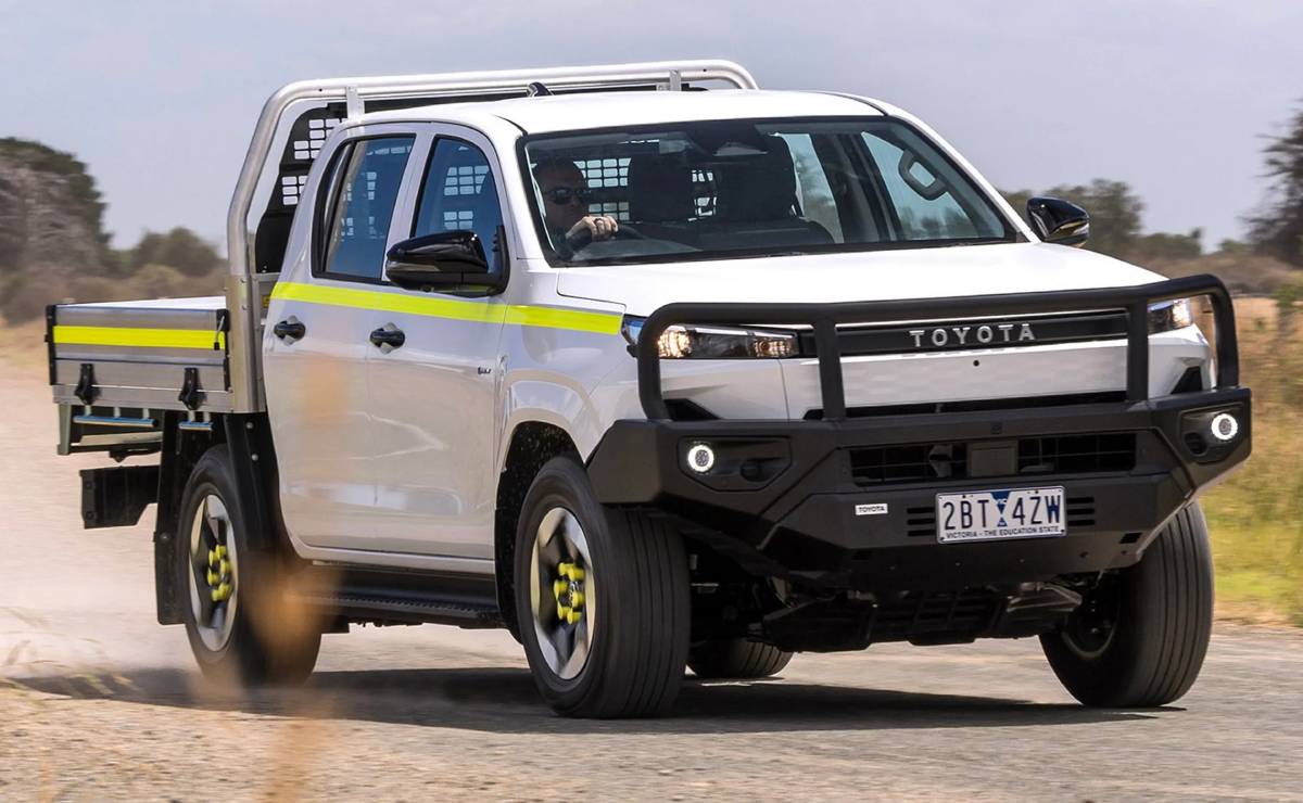 Toyota Hilux BEV accion 1