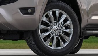 Toyota Land Cruiser 300 llanta