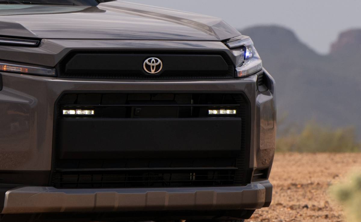 Toyota RAV4 2026 teaser